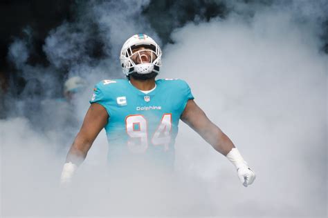 Dolphins have strong D-line but need to lock up Christian Wilkins with extension